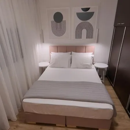 Apartment Mouson Luxury With Free Private Parking *