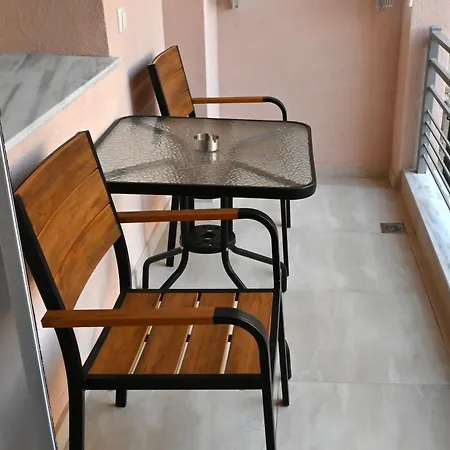 Mouson Luxury With Free Private Parking Apartment *